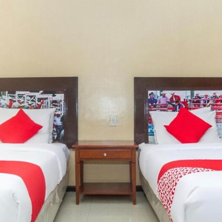 Oyo 133 Jazzy James Country Hotel 2 Davao Luaran gambar