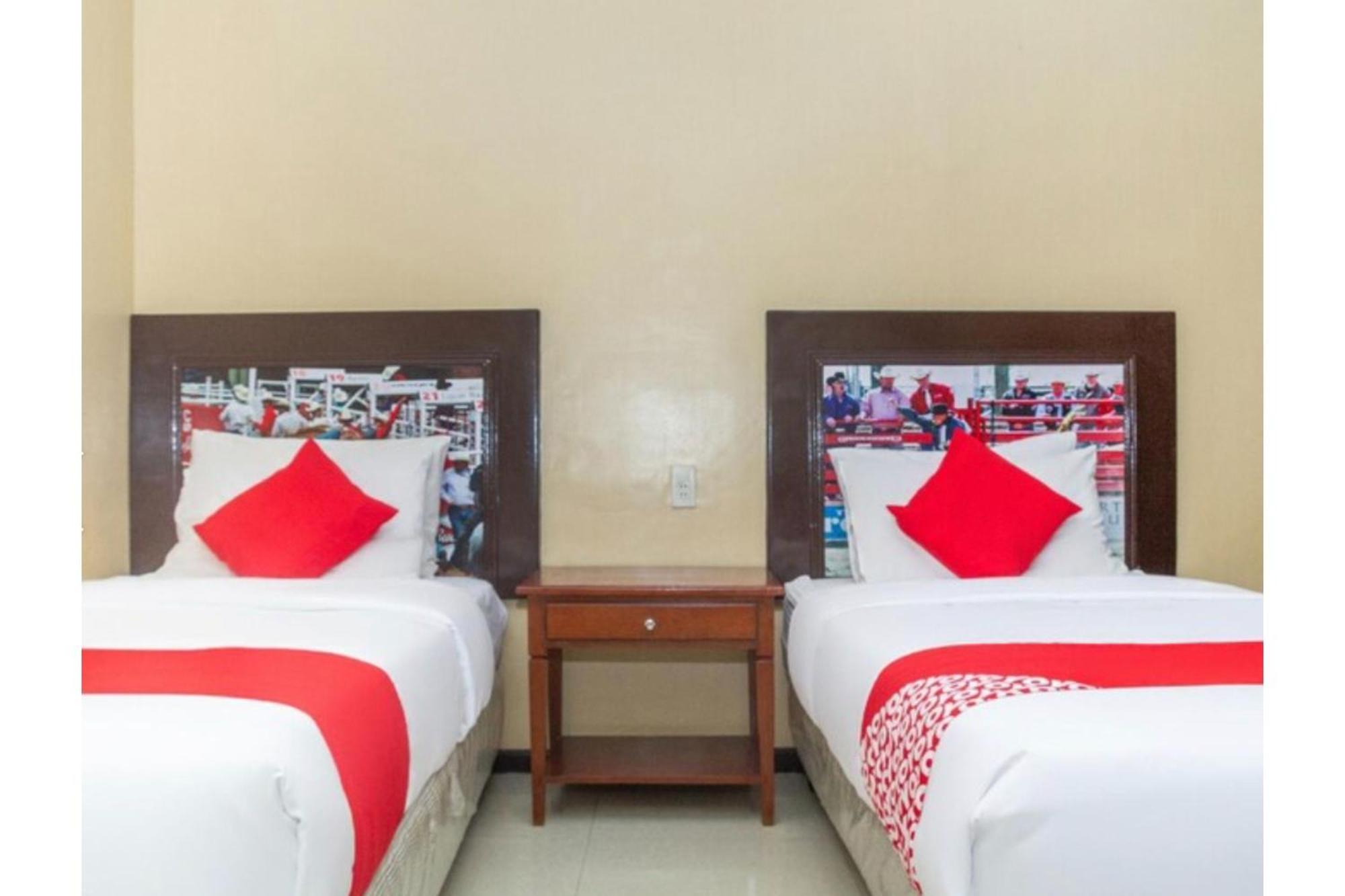 Oyo 133 Jazzy James Country Hotel 2 Davao Luaran gambar