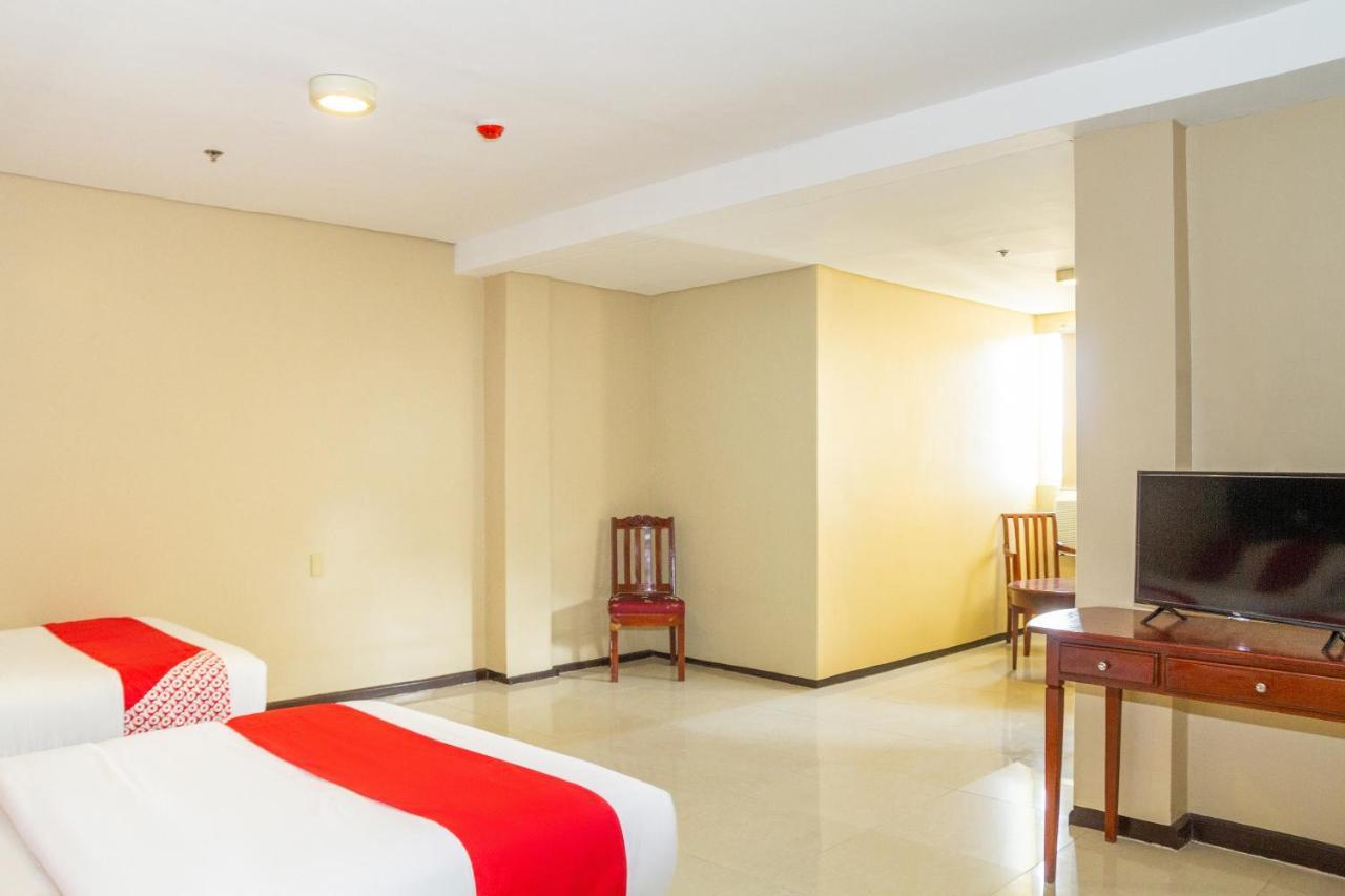 Oyo 133 Jazzy James Country Hotel 2 Davao Luaran gambar